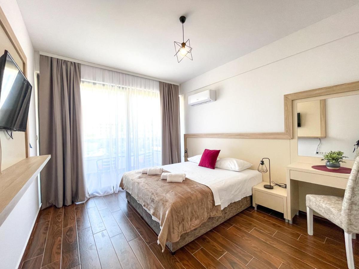 Xelent Hotel Ulcinj Ngoại thất bức ảnh