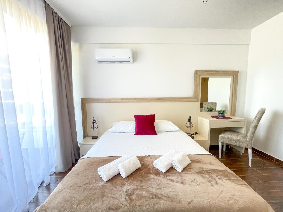 Xelent Hotel Ulcinj Ngoại thất bức ảnh