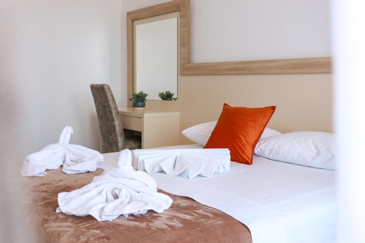 Xelent Hotel Ulcinj Ngoại thất bức ảnh
